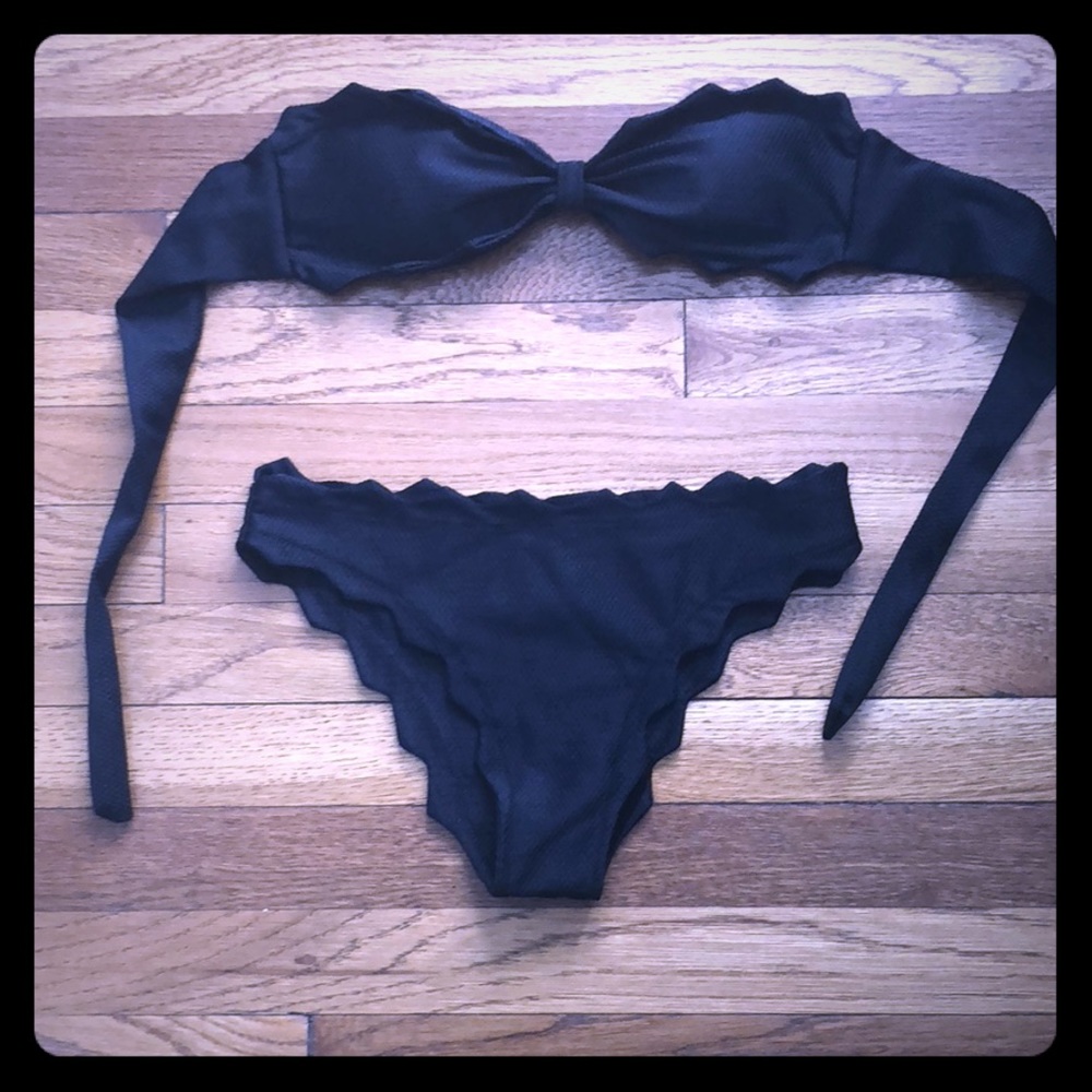 Cupshe black scalloped bikini